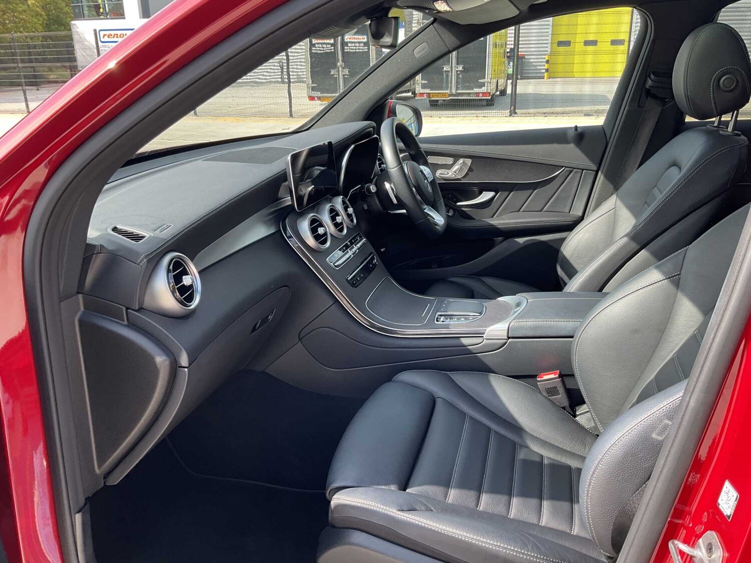 Used Mercedes-Benz GLC 2021 for sale - 76022437: Photo 23