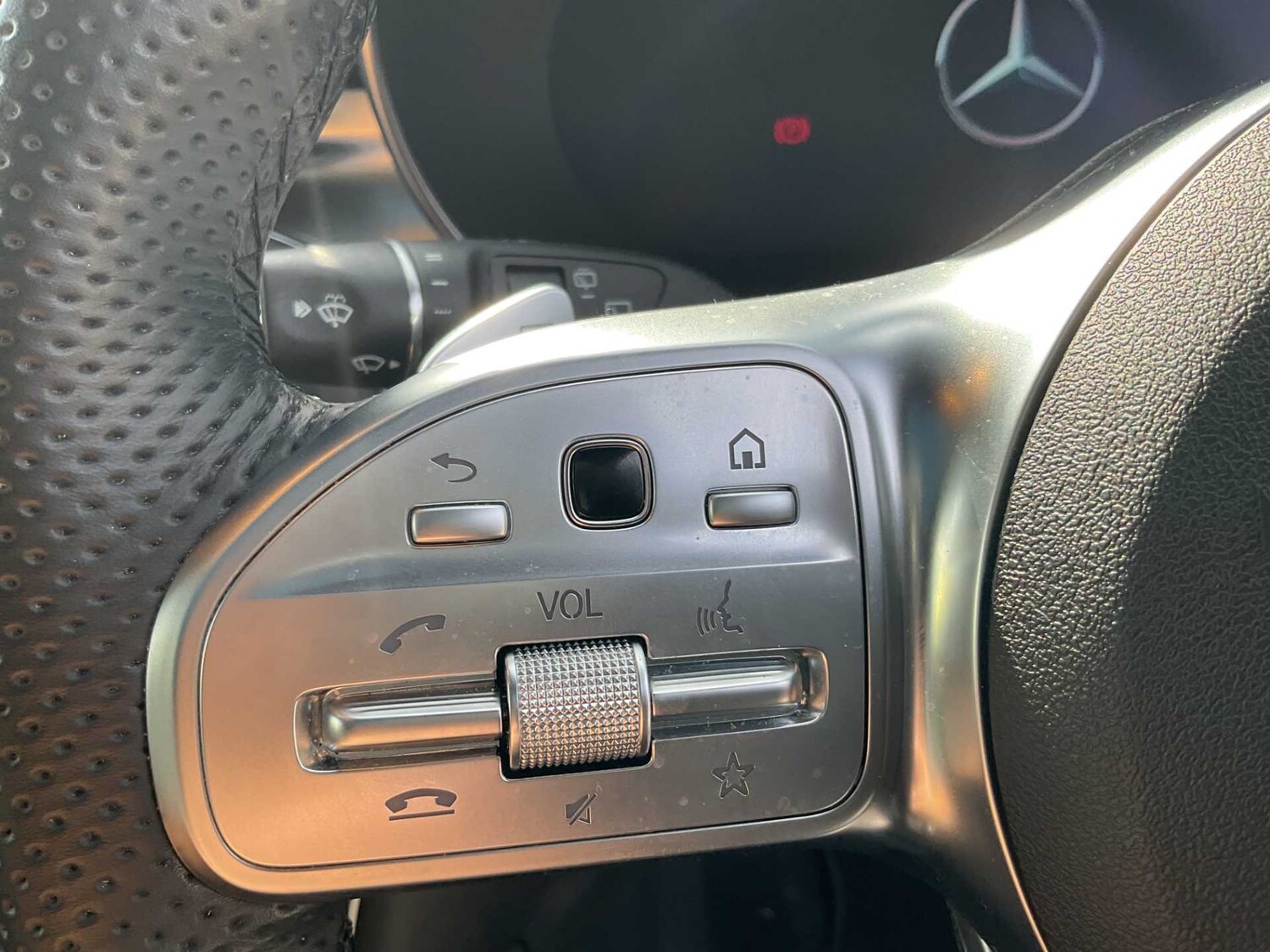 Used Mercedes-Benz GLC 2021 for sale - 76022437: Photo 27