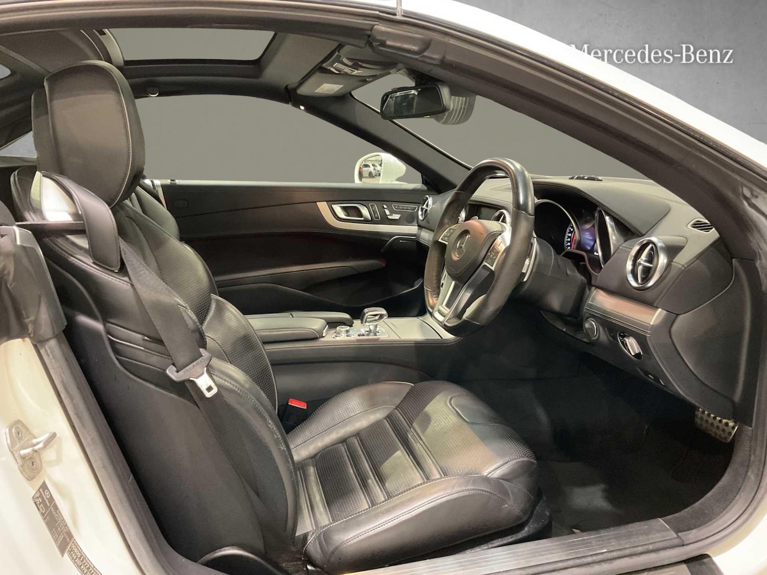 Used Mercedes-Benz SL 2015 for sale - 77472745: Photo 14