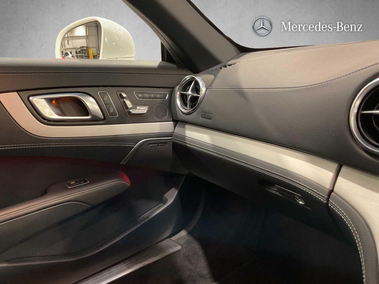 Used Mercedes-Benz SL 2015 for sale - 77472745: Photo 27