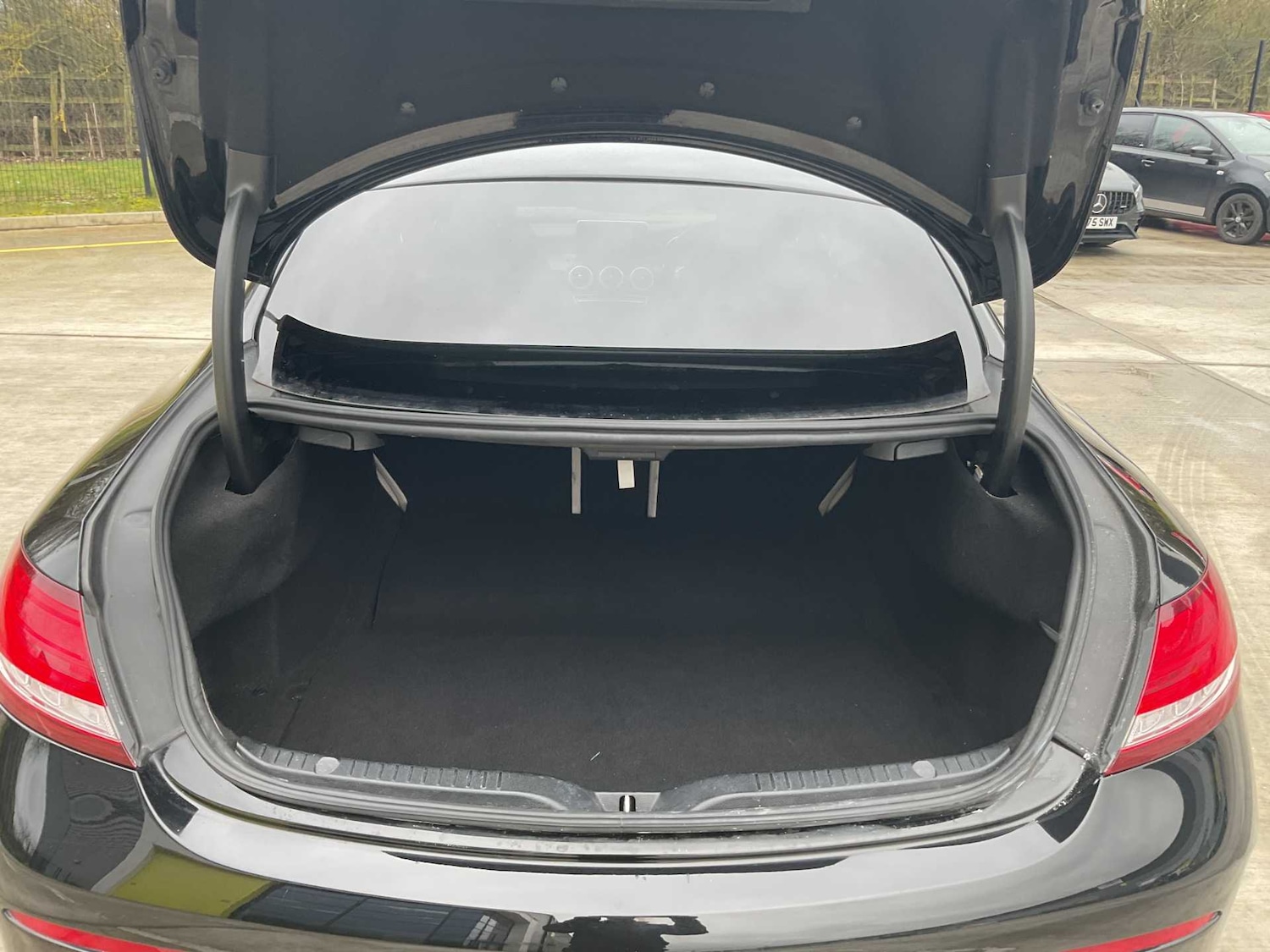 Used Mercedes-Benz C Class 2017 for sale - 77389710: Photo 17