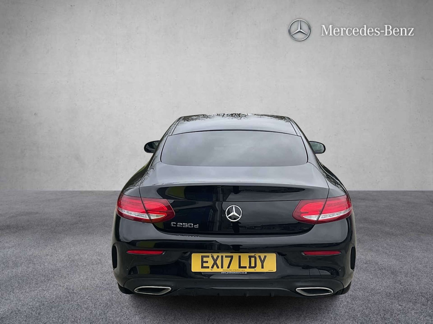 Used Mercedes-Benz C Class 2017 for sale - 77389710: Photo 4