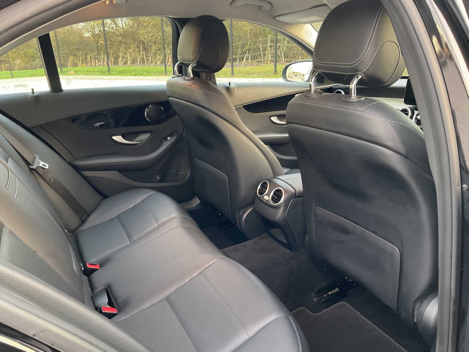 Used Mercedes-Benz C Class 2019 for sale - 76774177: Photo 18