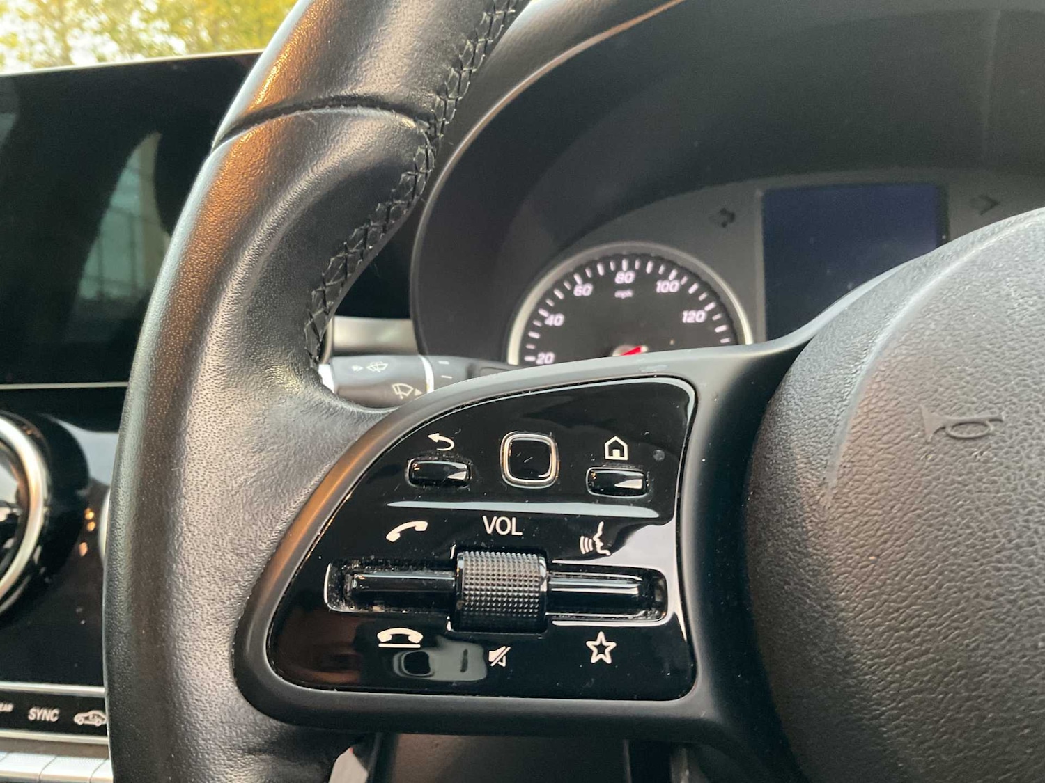 Used Mercedes-Benz C Class 2019 for sale - 76774177: Photo 27