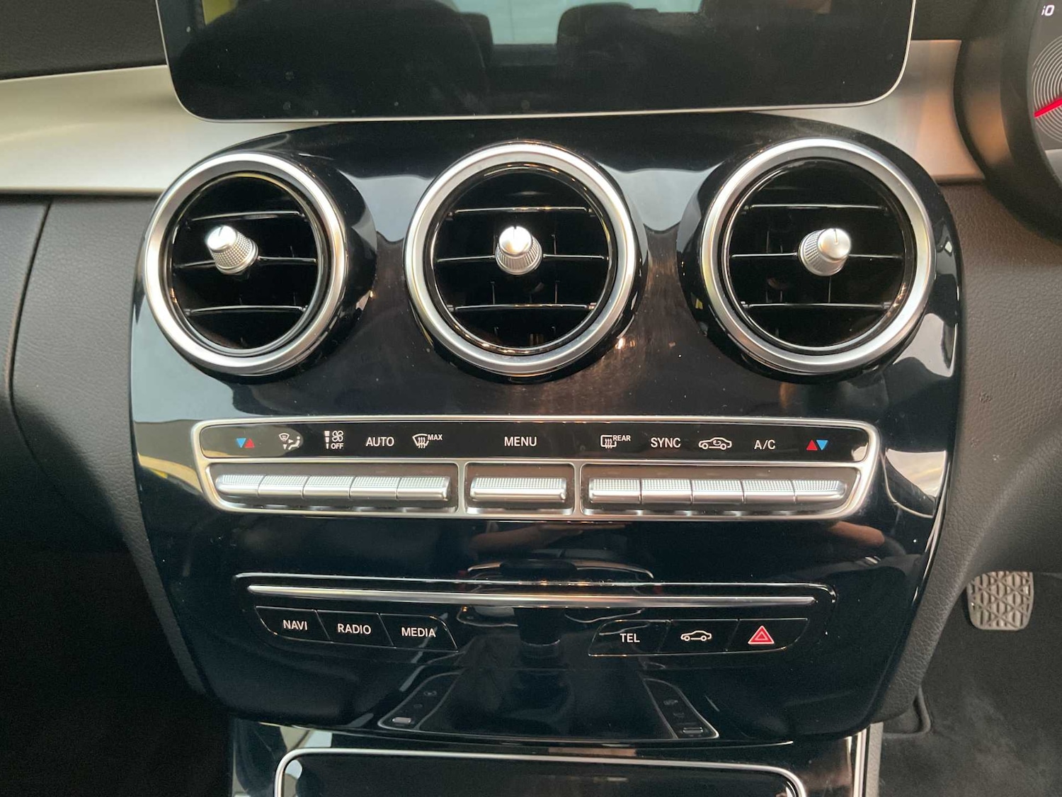 Used Mercedes-Benz C Class 2019 for sale - 76774177: Photo 31