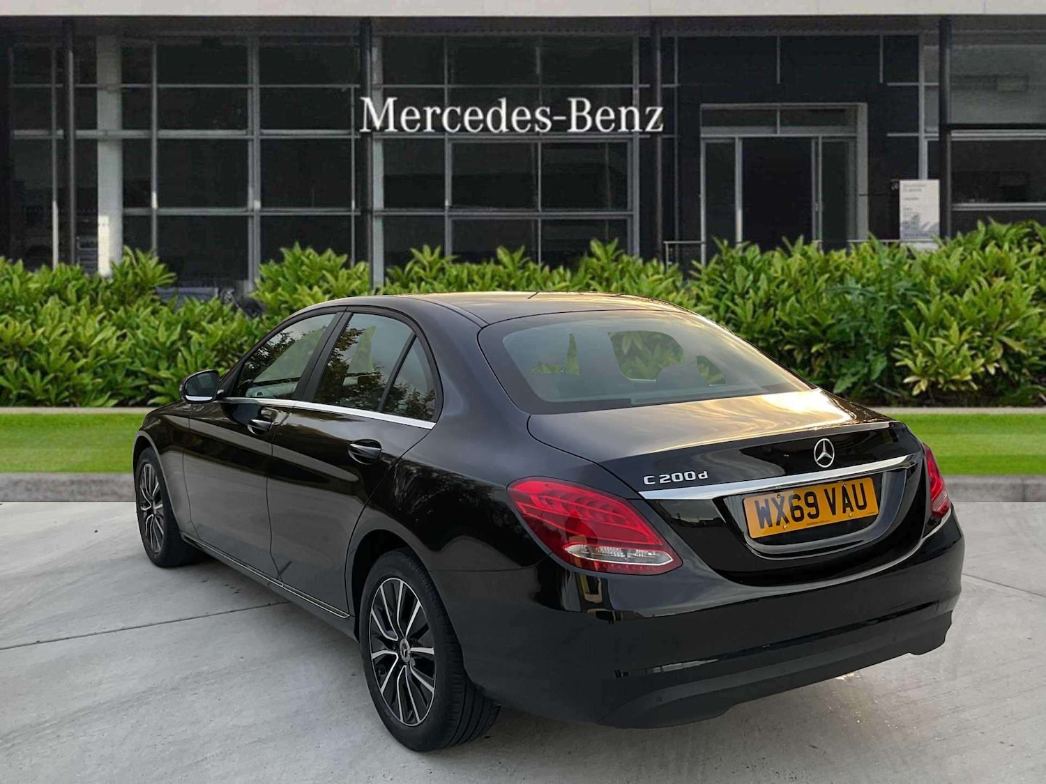 Used Mercedes-Benz C Class 2019 for sale - 76774177: Photo 5