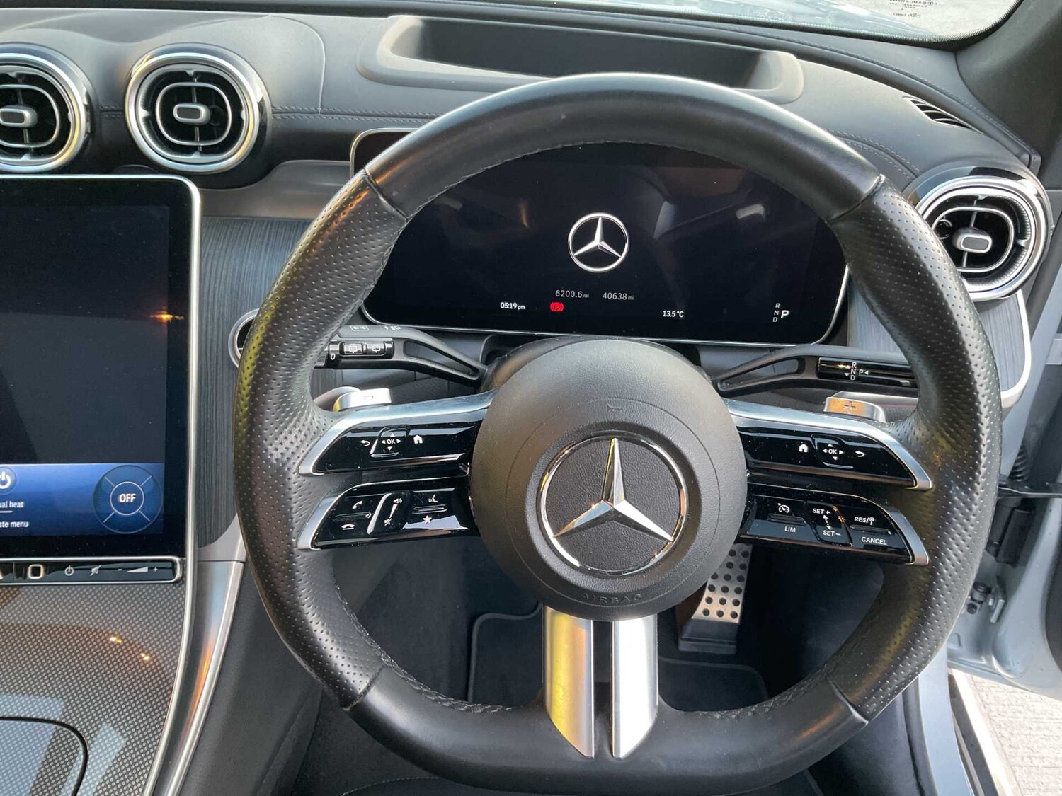 Used Mercedes-Benz GLC 2023 for sale - 77960892: Photo 25