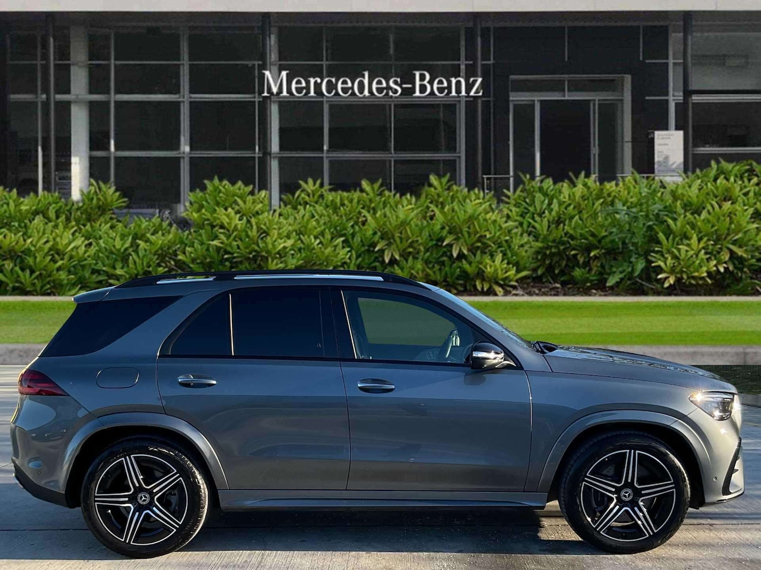Used Mercedes-Benz GLE 2025 for sale - 77032238: Photo 3