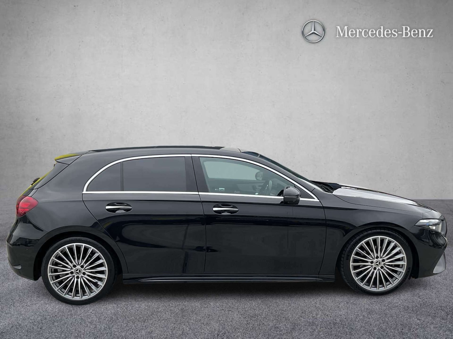 Used Mercedes-Benz A-Class 2024 for sale - 77943523: Photo 2