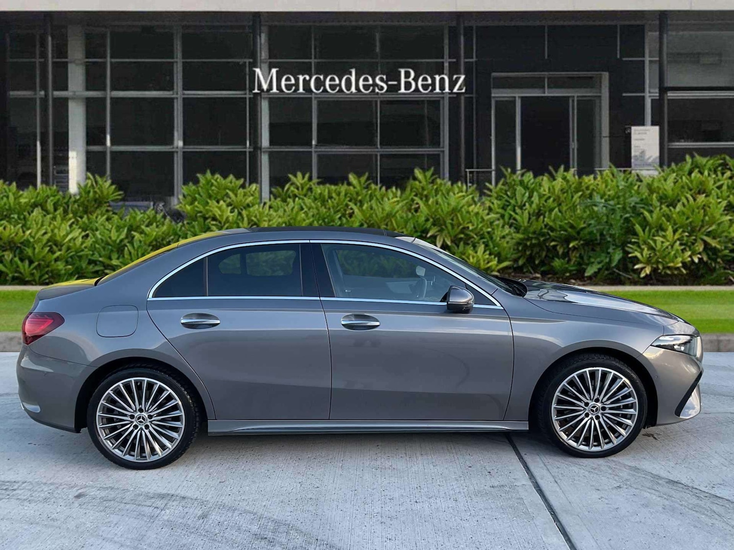 Used Mercedes-Benz A-Class for sale - 76661854: Photo 2