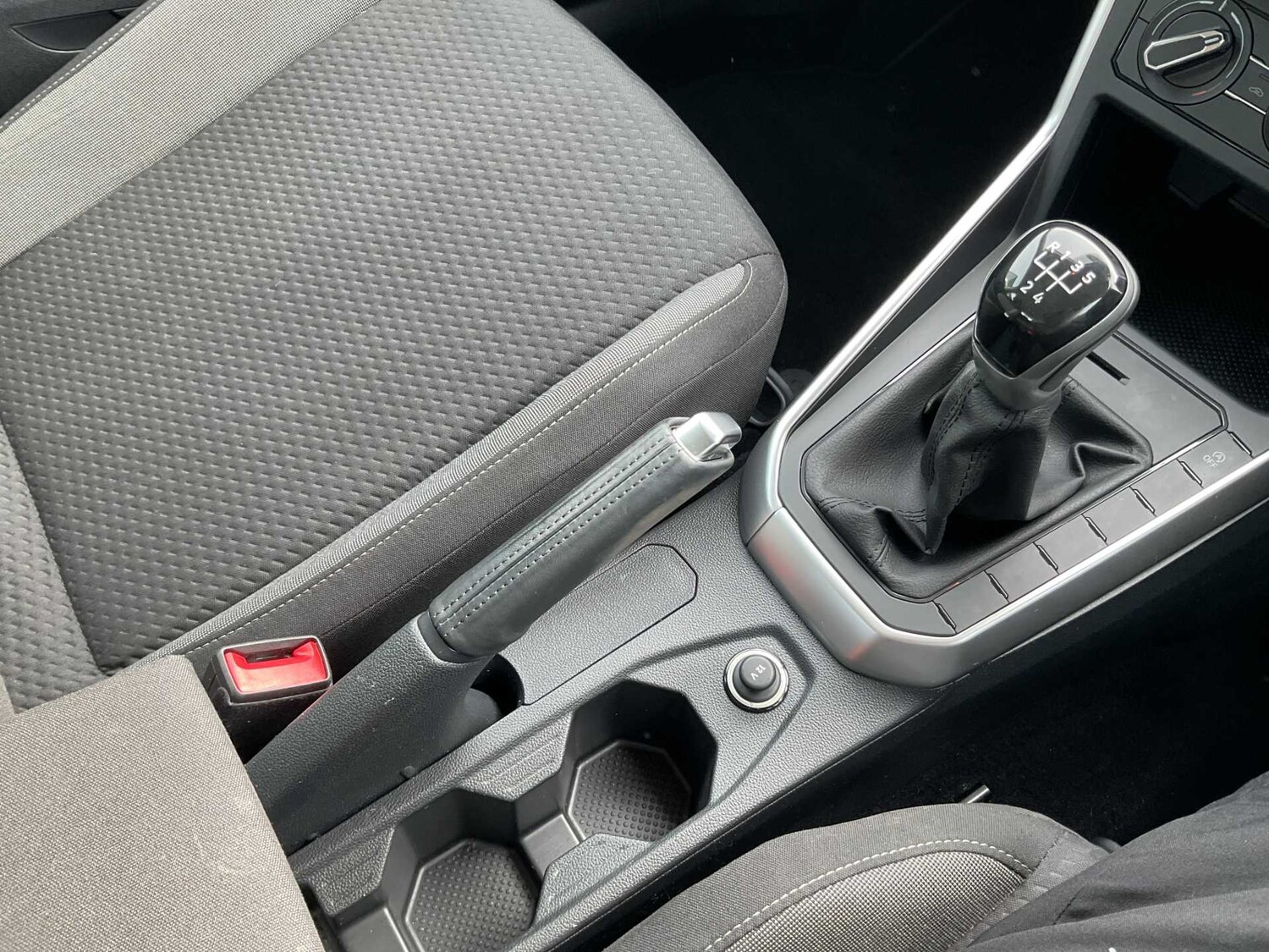 Used Volkswagen Polo 2022 for sale - 77886293: Photo 28