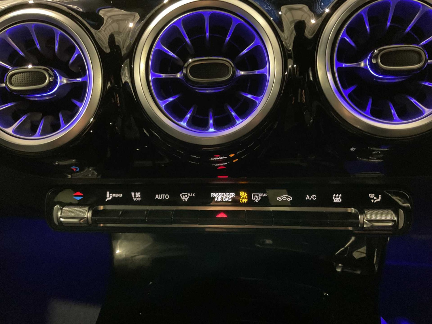 Used Mercedes-Benz CLA 2024 for sale - 76967862: Photo 31