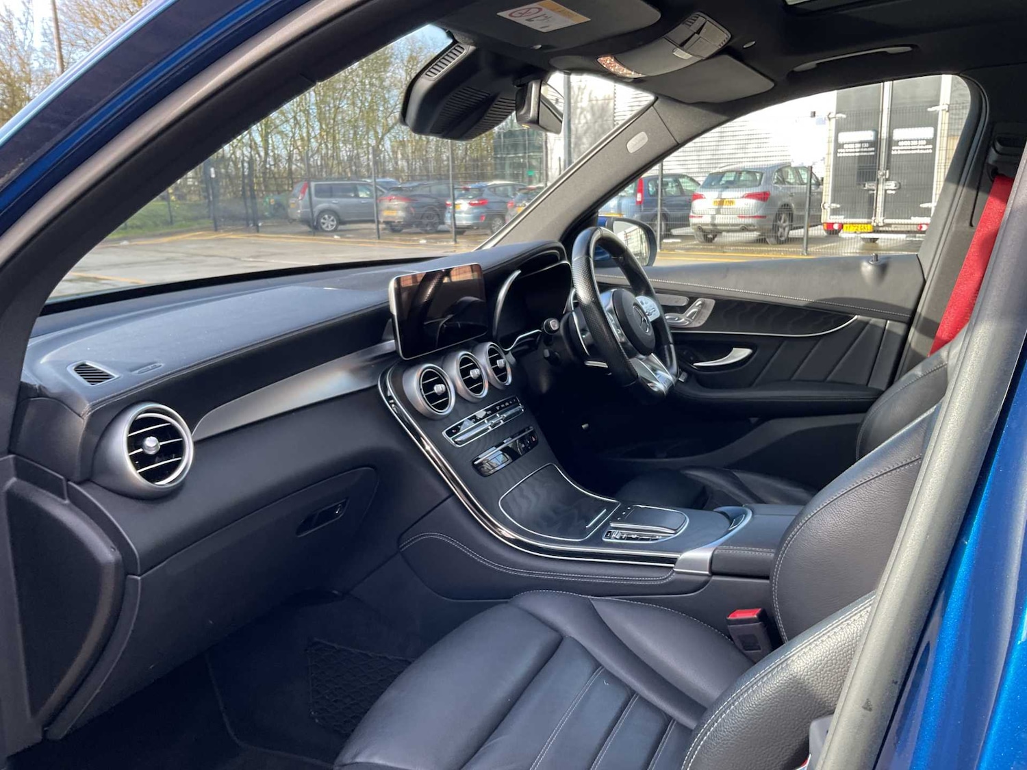 Used Mercedes-Benz GLC 2019 for sale - 77389877: Photo 23