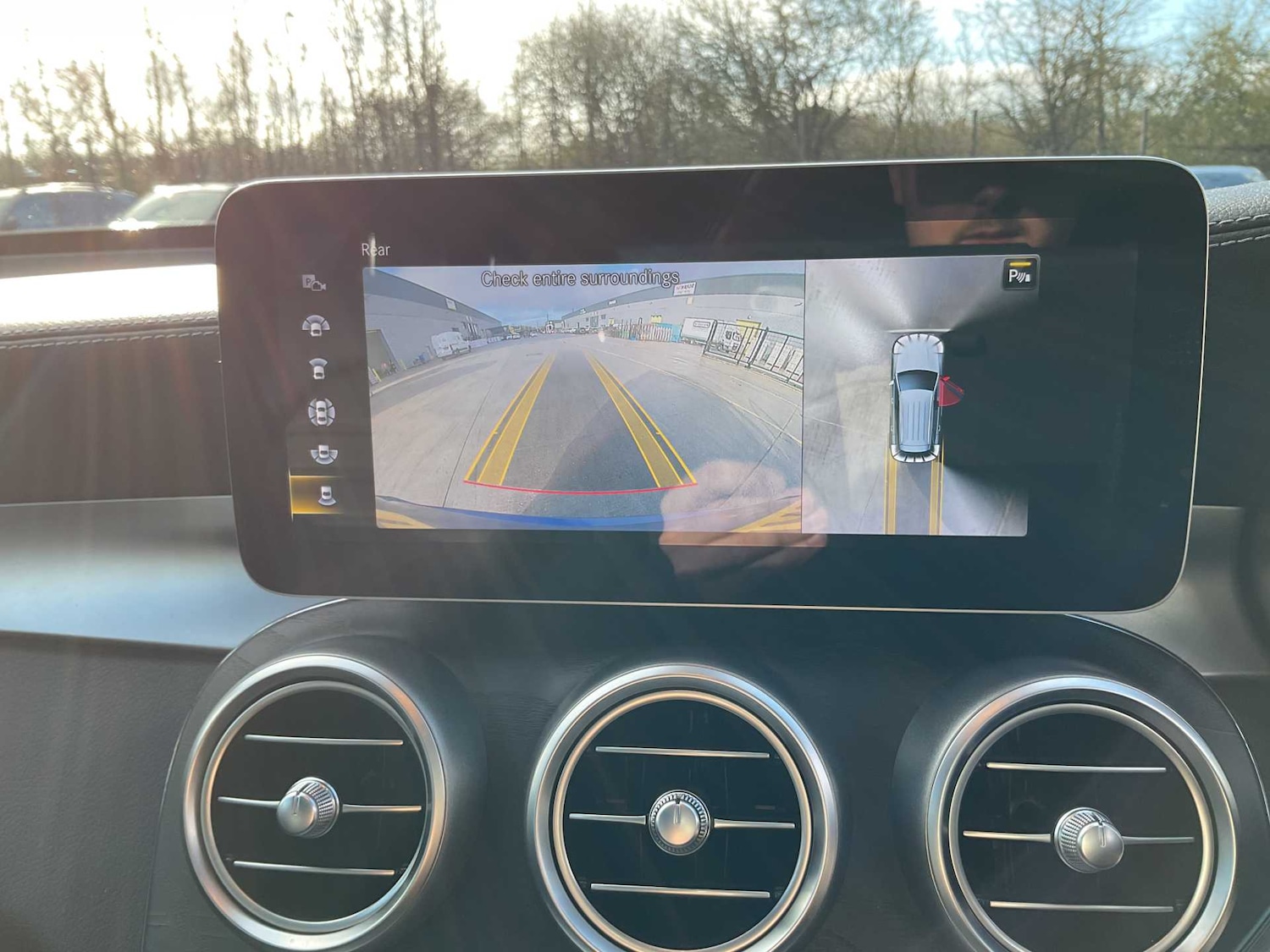 Used Mercedes-Benz GLC 2019 for sale - 77389877: Photo 34