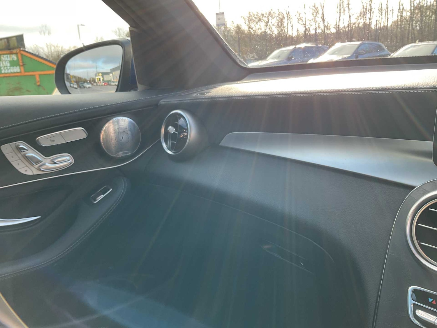 Used Mercedes-Benz GLC 2019 for sale - 77389877: Photo 35