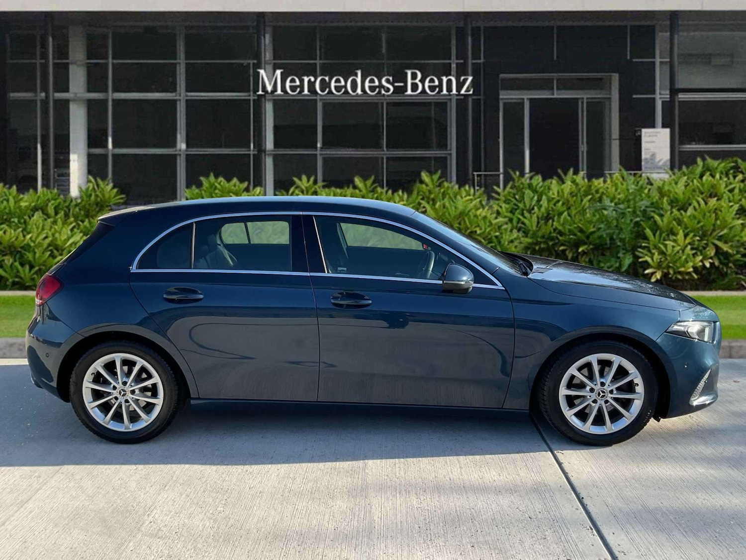 Used Mercedes-Benz A-Class 2019 for sale - 76576055: Photo 2