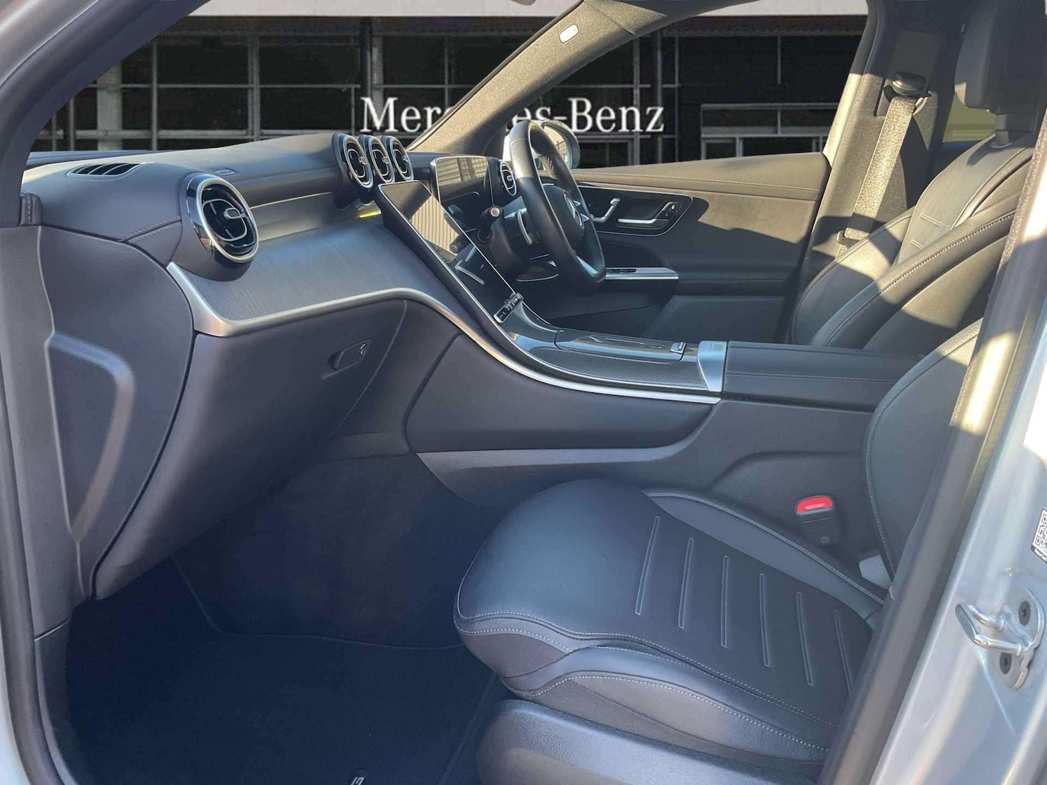 Used Mercedes-Benz GLC 2024 for sale - 76755324: Photo 18