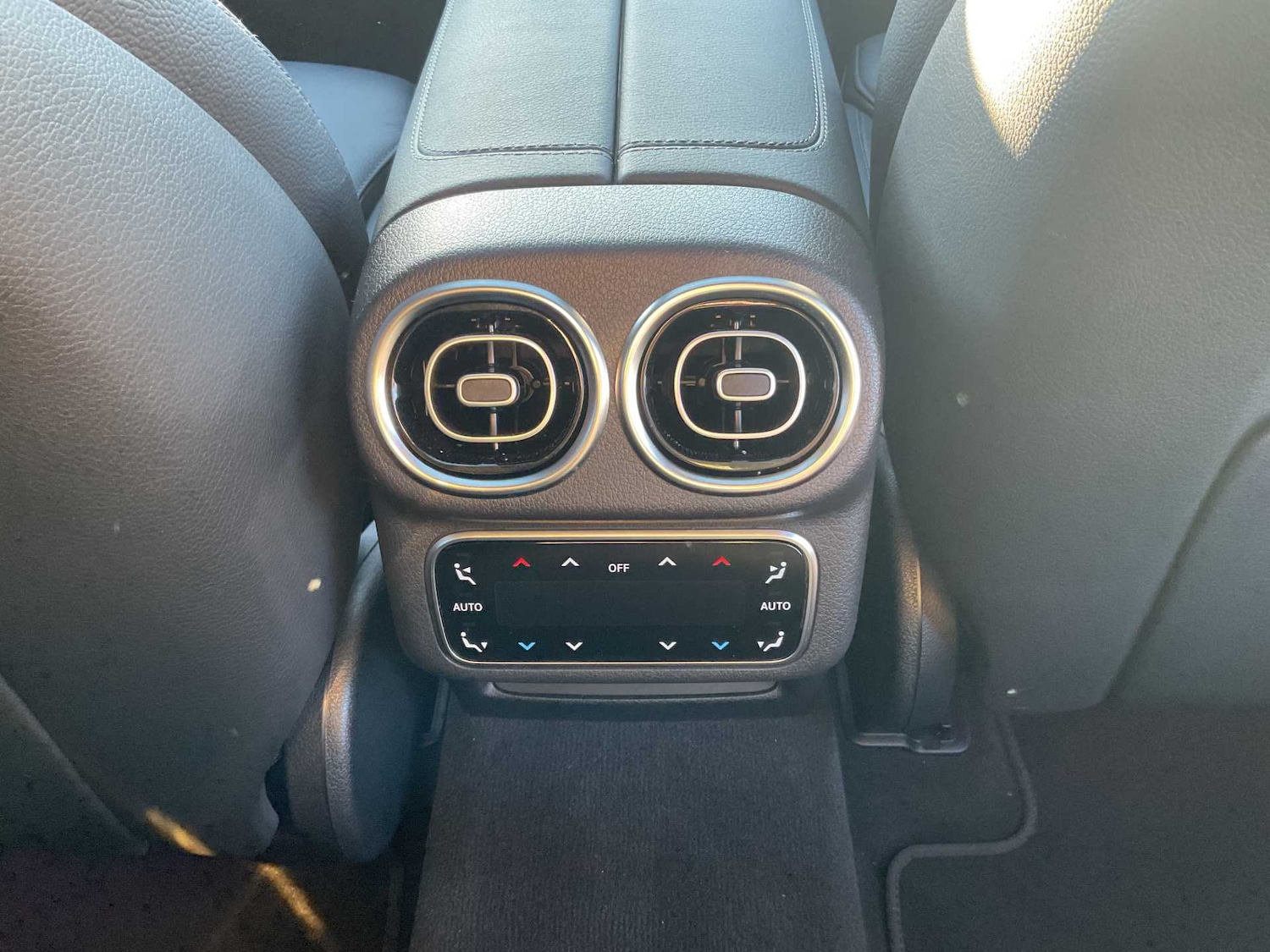 Used Mercedes-Benz GLC 2024 for sale - 76755324: Photo 20