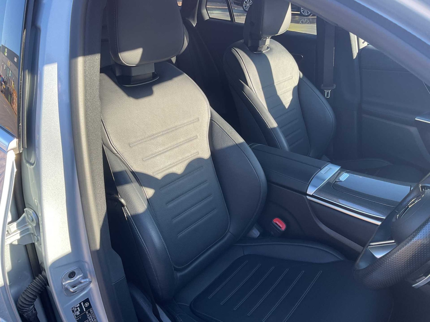 Used Mercedes-Benz GLC 2024 for sale - 76755324: Photo 24