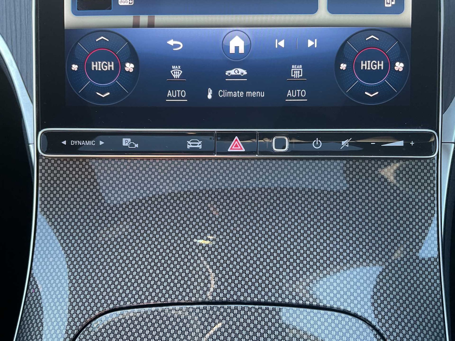 Used Mercedes-Benz GLC 2024 for sale - 76755324: Photo 32