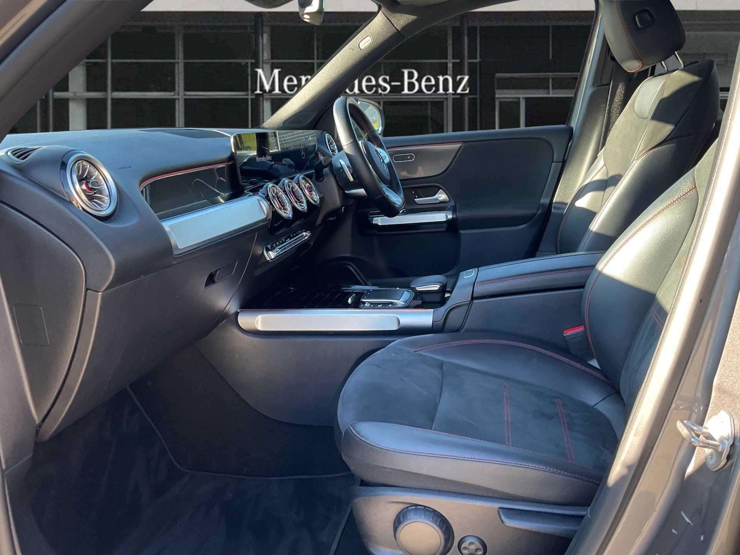 Used Mercedes-Benz GLB 2022 for sale - 77686611: Photo 18