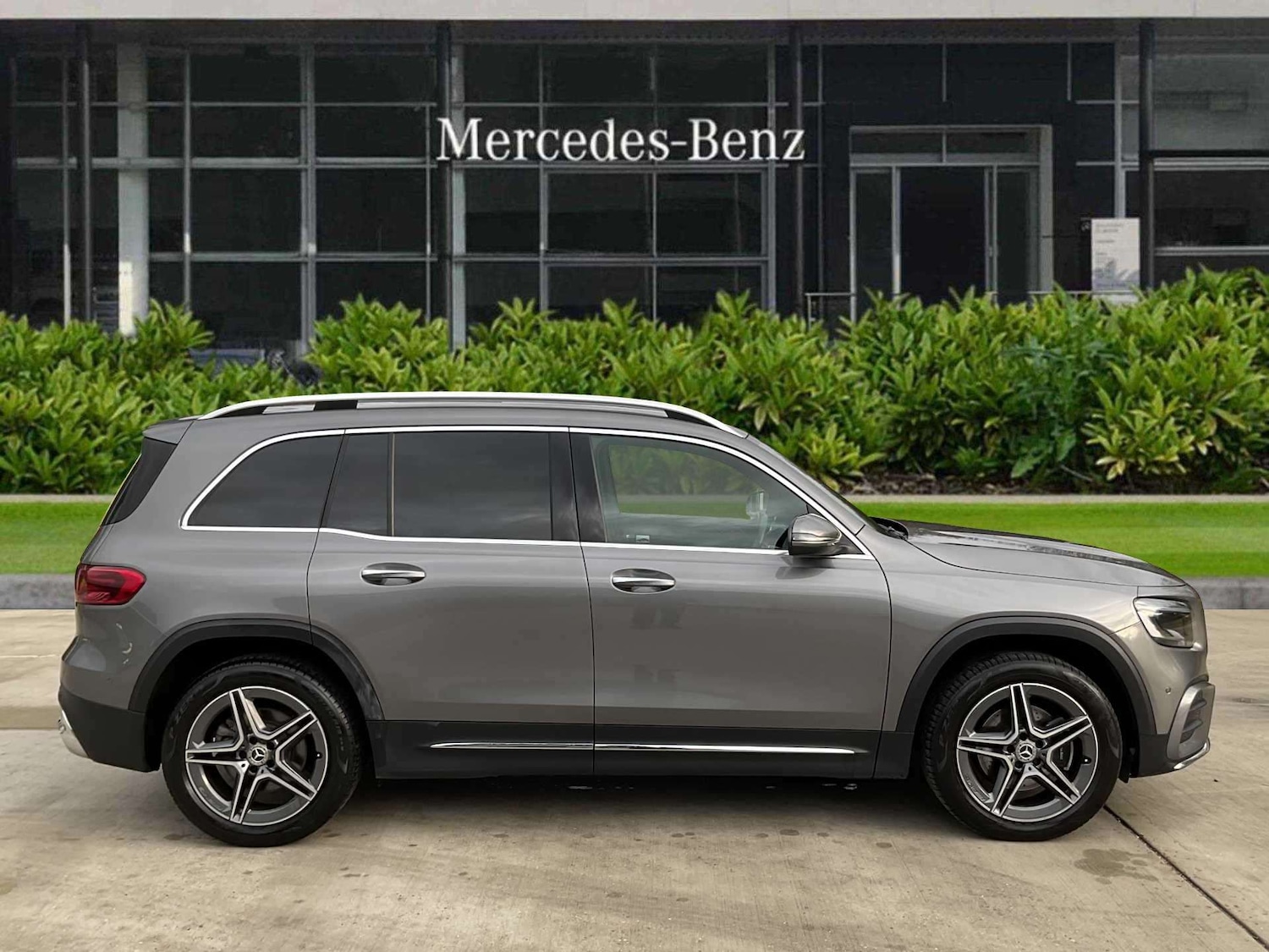 Used Mercedes-Benz GLB 2024 for sale - 76501866: Photo 2