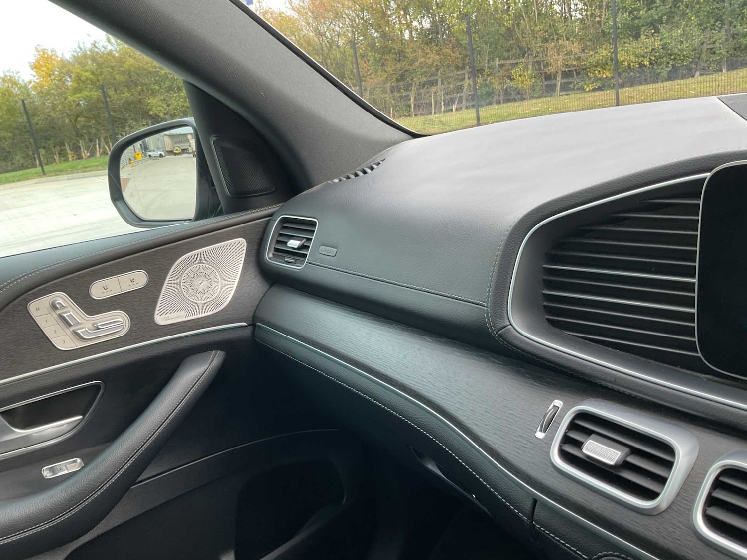 Used Mercedes-Benz GLS 2021 for sale - 76125908: Photo 35