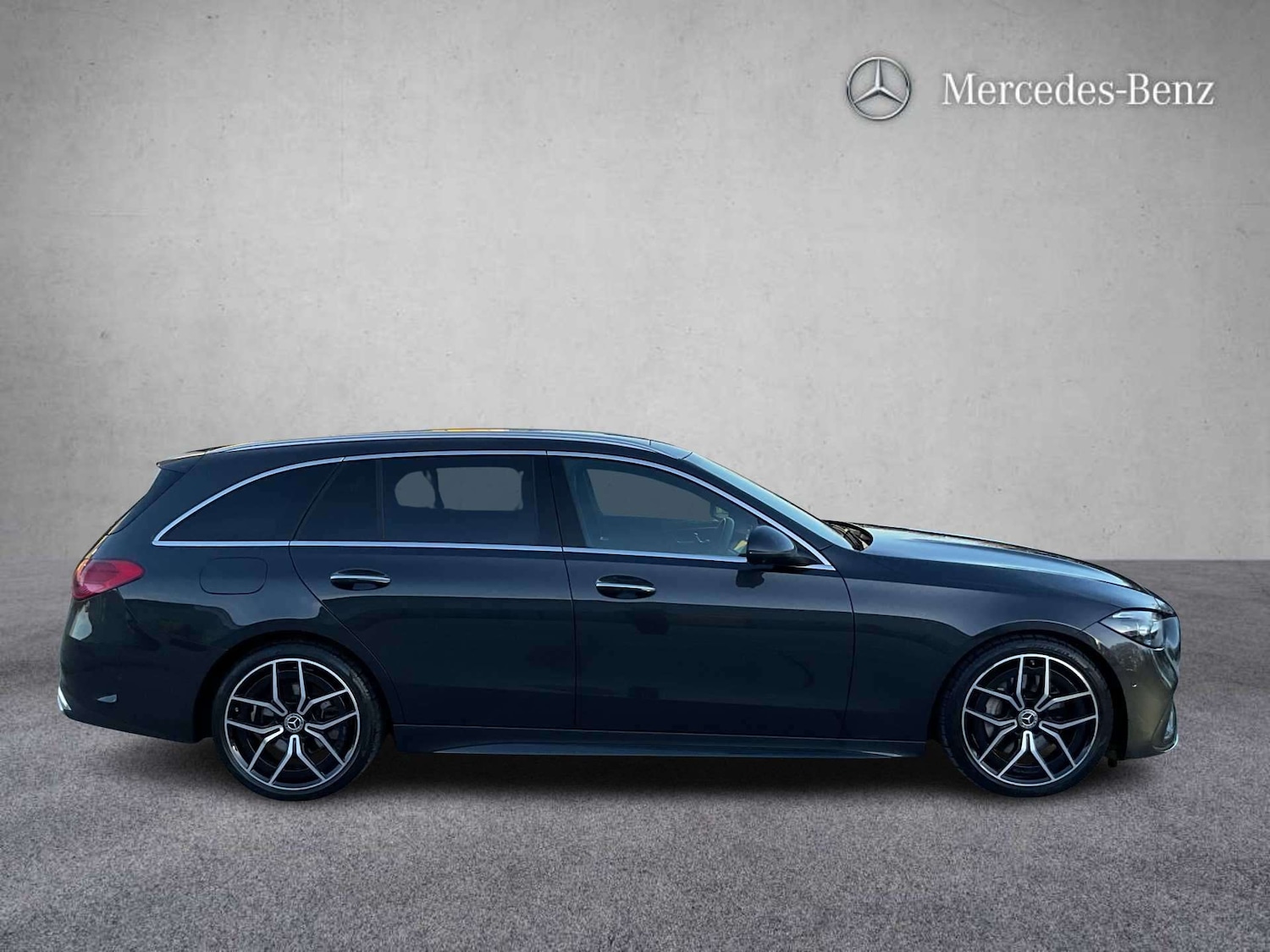 Used Mercedes-Benz C Class 2023 for sale - 78137606: Photo 2