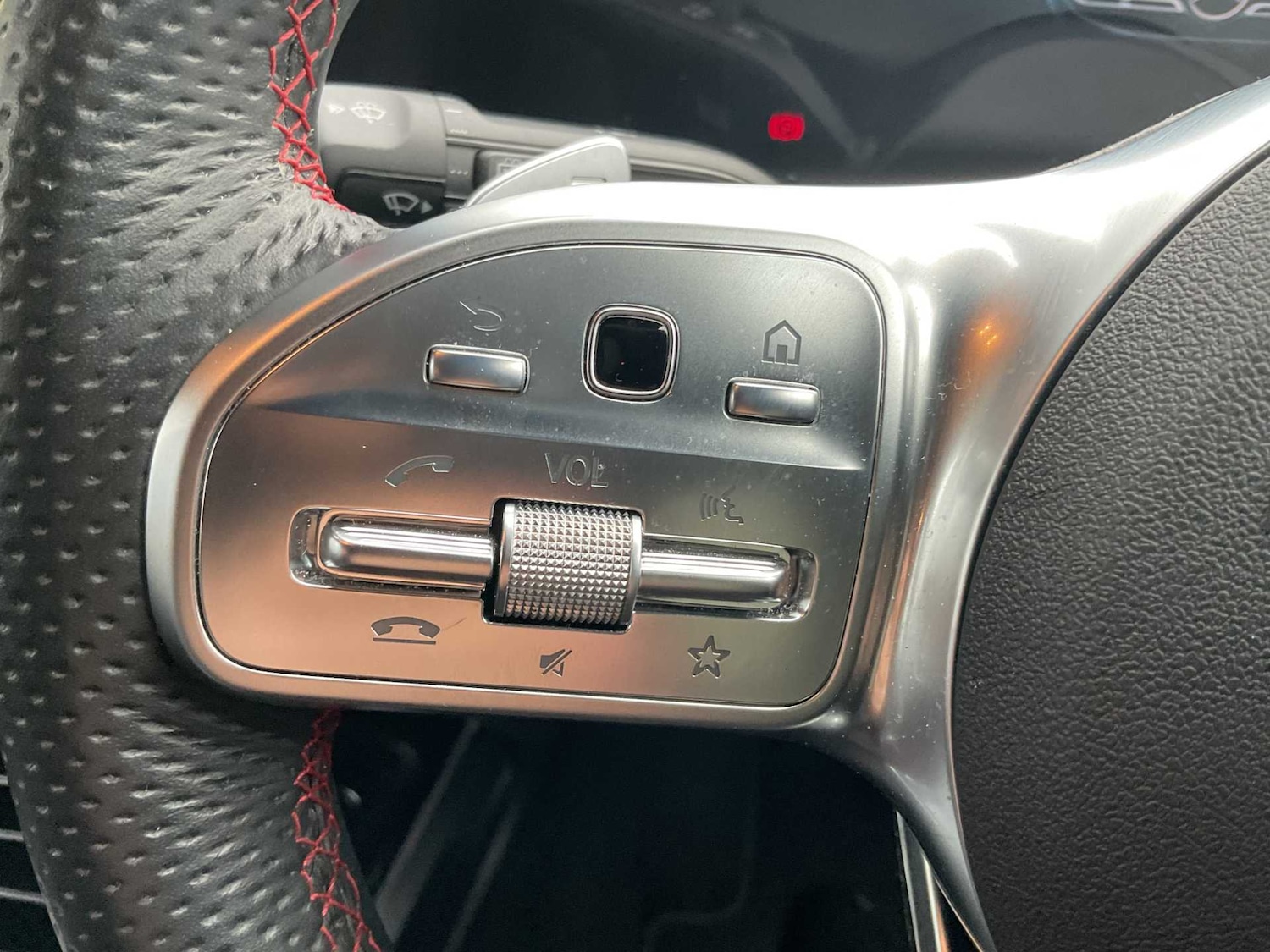 Used Mercedes-Benz GLB 2023 for sale - 77589089: Photo 28