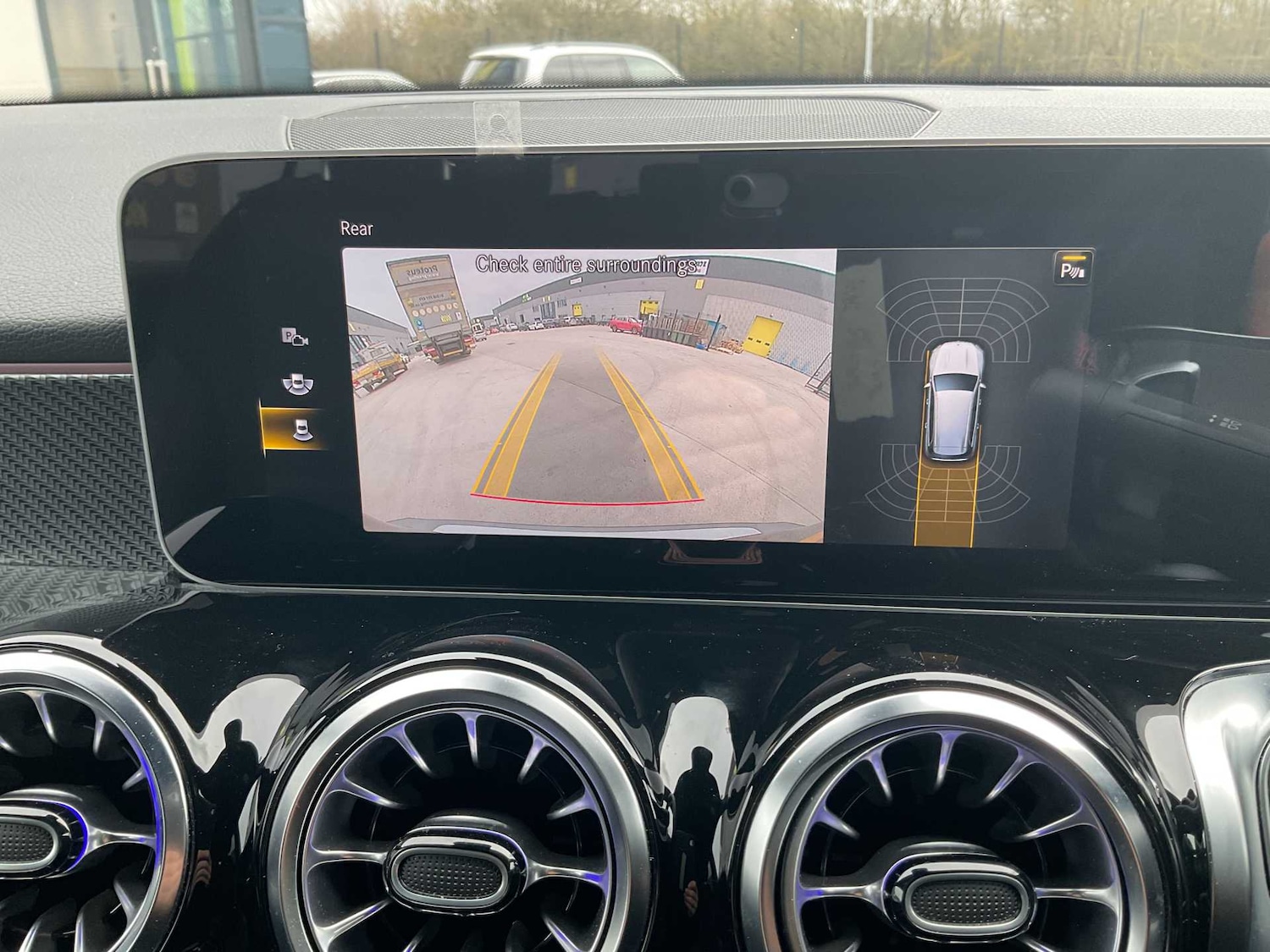 Used Mercedes-Benz GLB 2023 for sale - 77589089: Photo 34