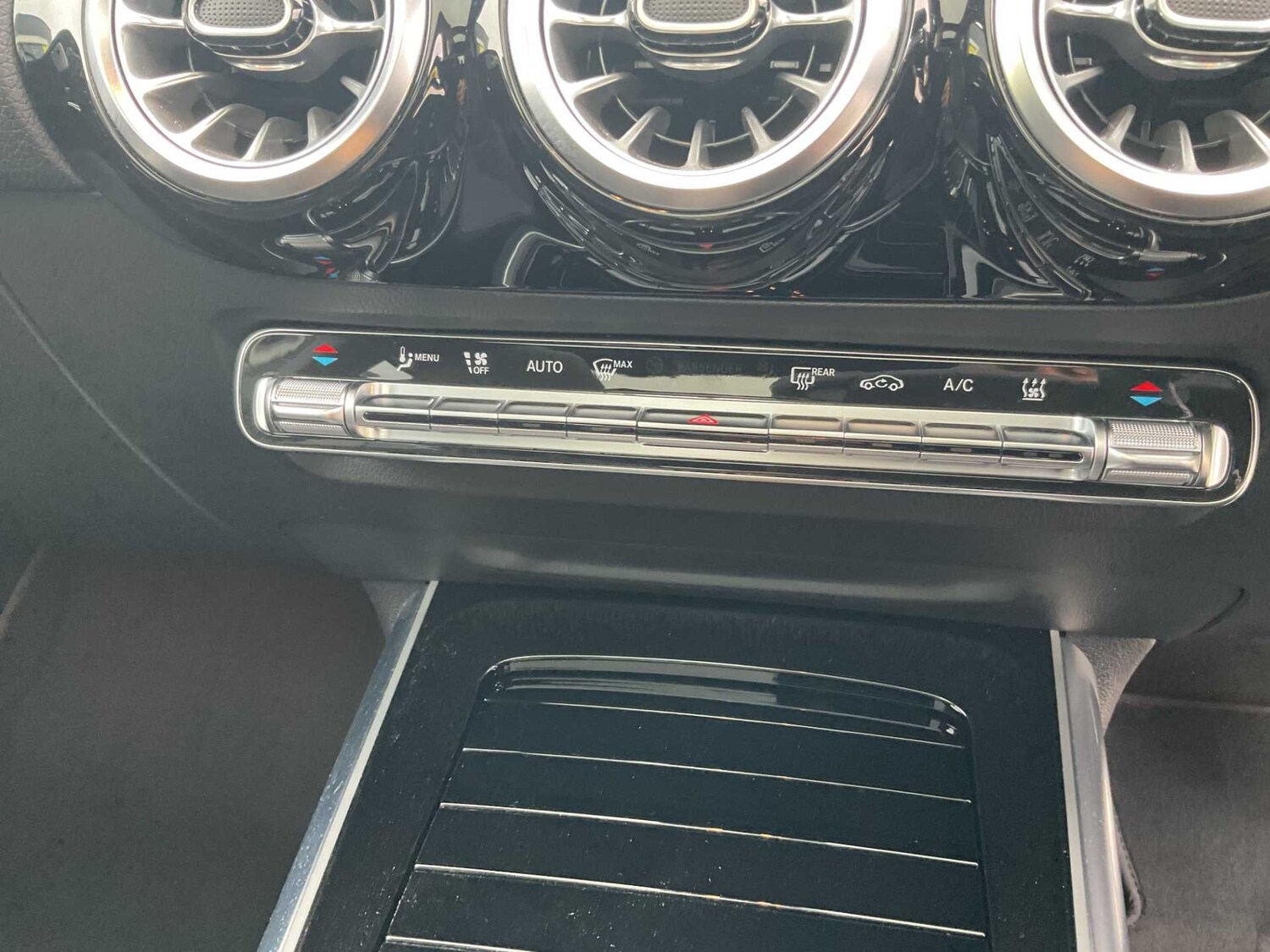 Used Mercedes-Benz EQA 2021 for sale - 75981236: Photo 31