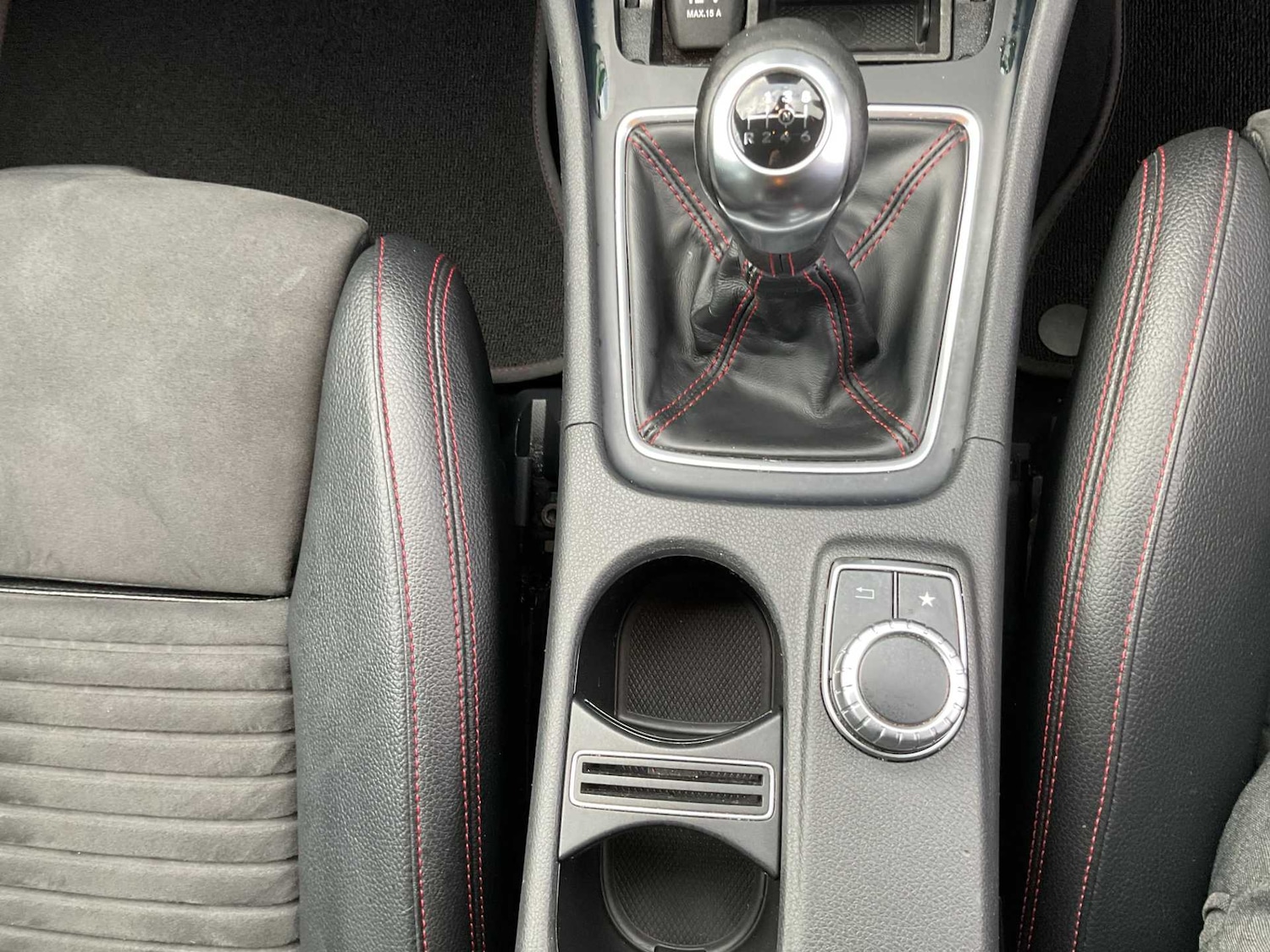 Used Mercedes-Benz A-Class 2018 for sale - 76540738: Photo 30