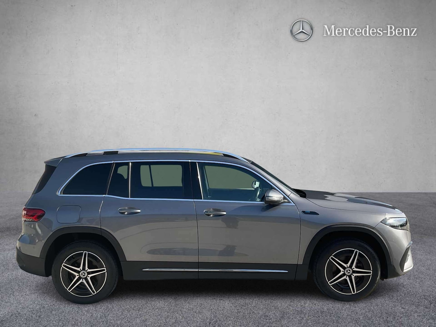 Used Mercedes-Benz EQB 2022 for sale - 77348126: Photo 2