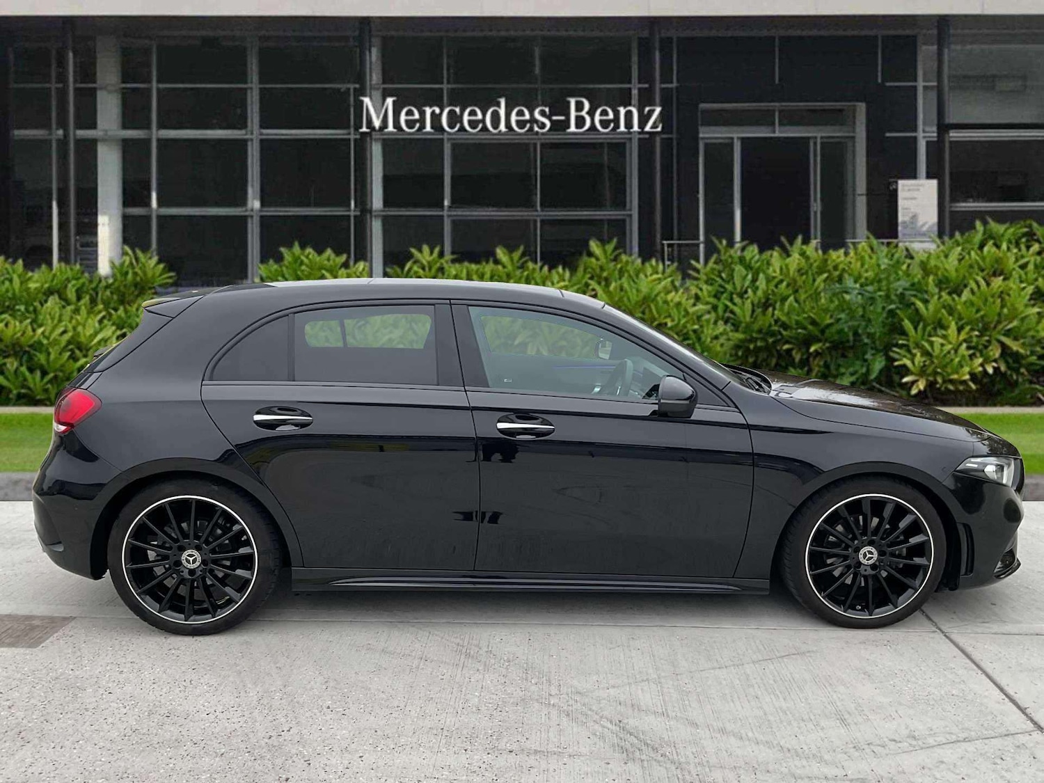 Used Mercedes-Benz A-Class 2023 for sale - 76875801: Photo 2