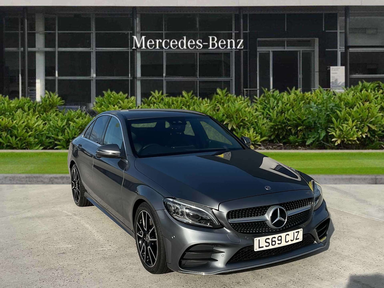 Used Mercedes-Benz C Class 2019 for sale - 76594268: Photo 1