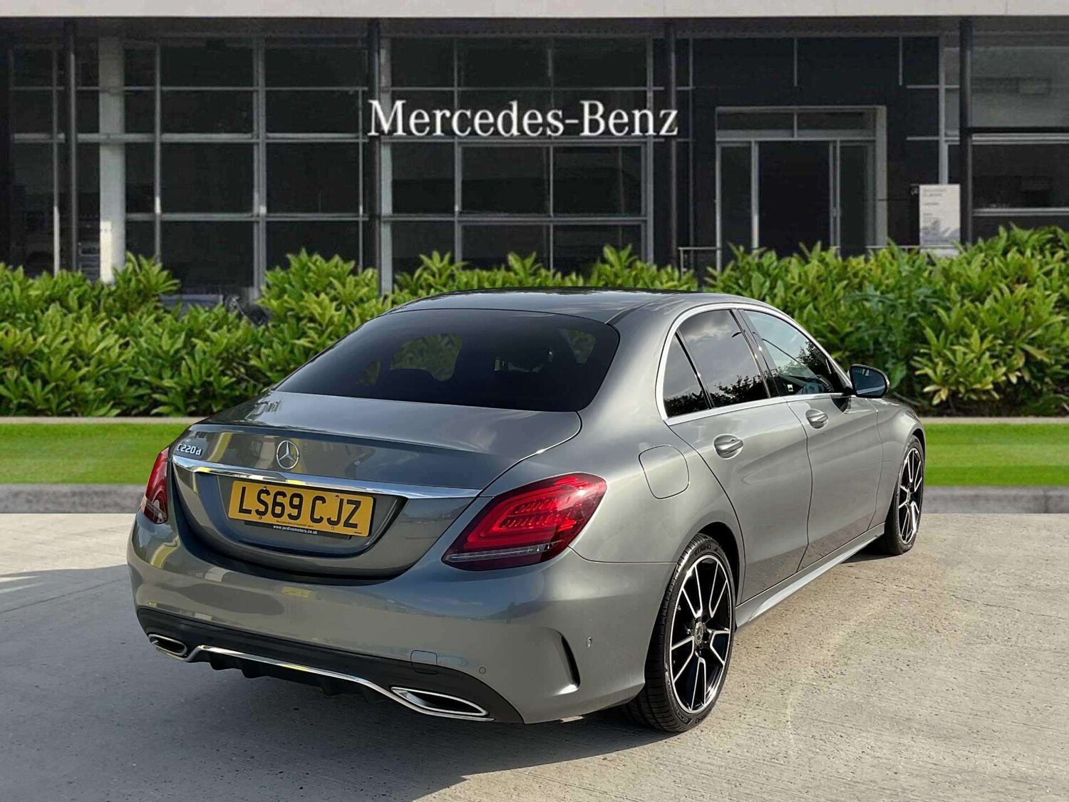 Used Mercedes-Benz C Class 2019 for sale - 76594268: Photo 3