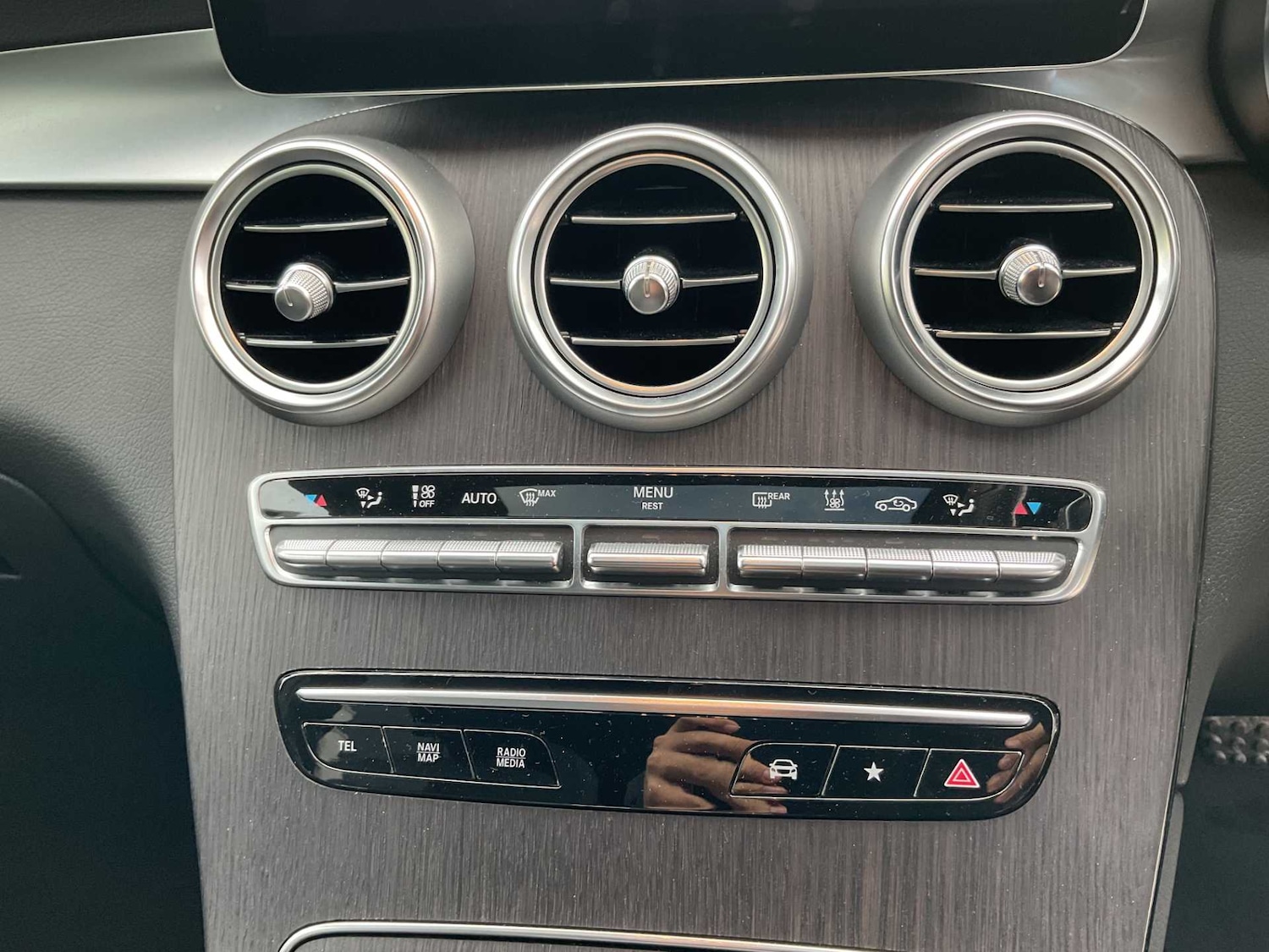 Used Mercedes-Benz GLC 2022 for sale - 76435641: Photo 31