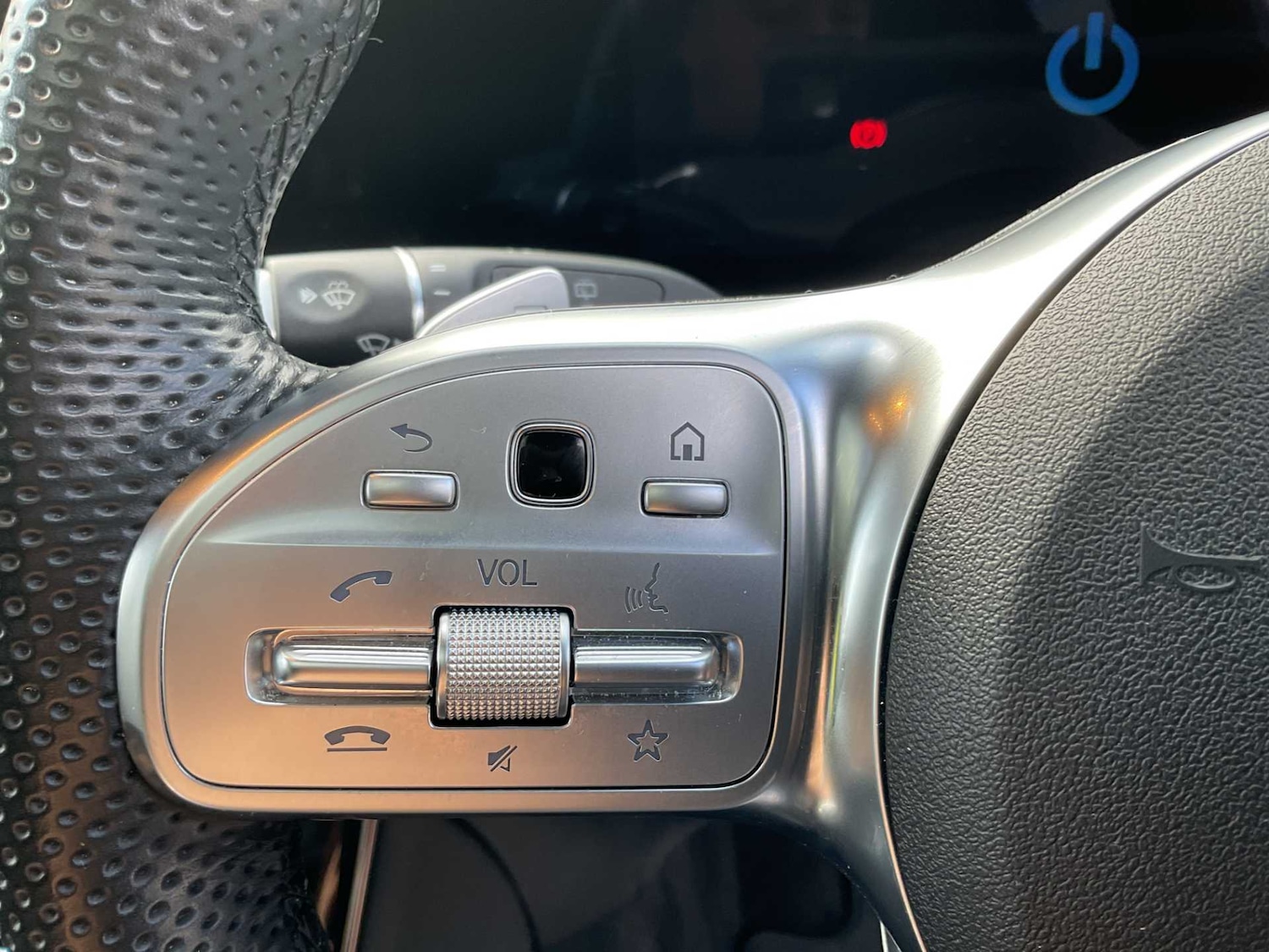 Used Mercedes-Benz EQC 2022 for sale - 76218301: Photo 27