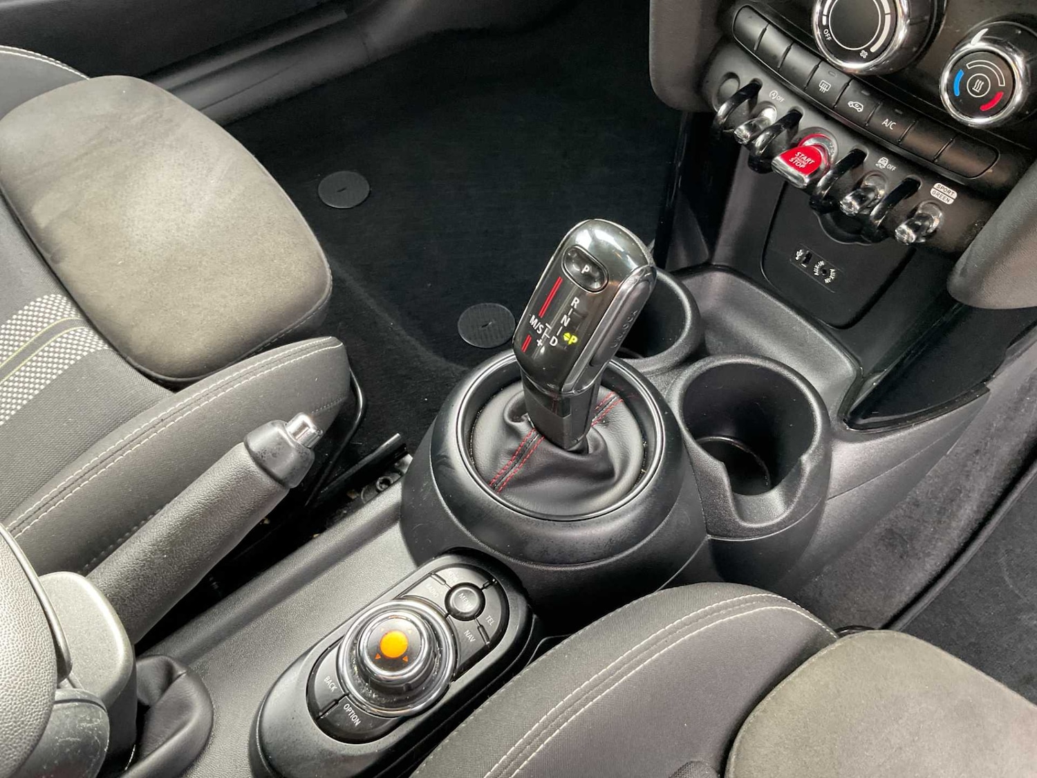 Used MINI Hatch 2018 for sale - 76916023: Photo 28