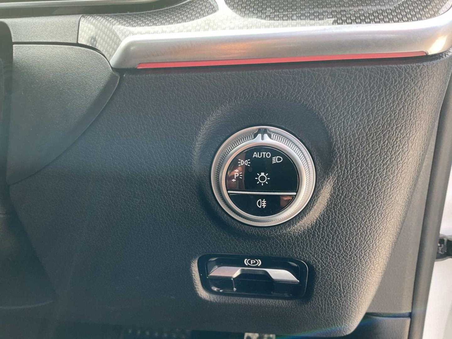 Used Mercedes-Benz C Class 2024 for sale - 76889828: Photo 28