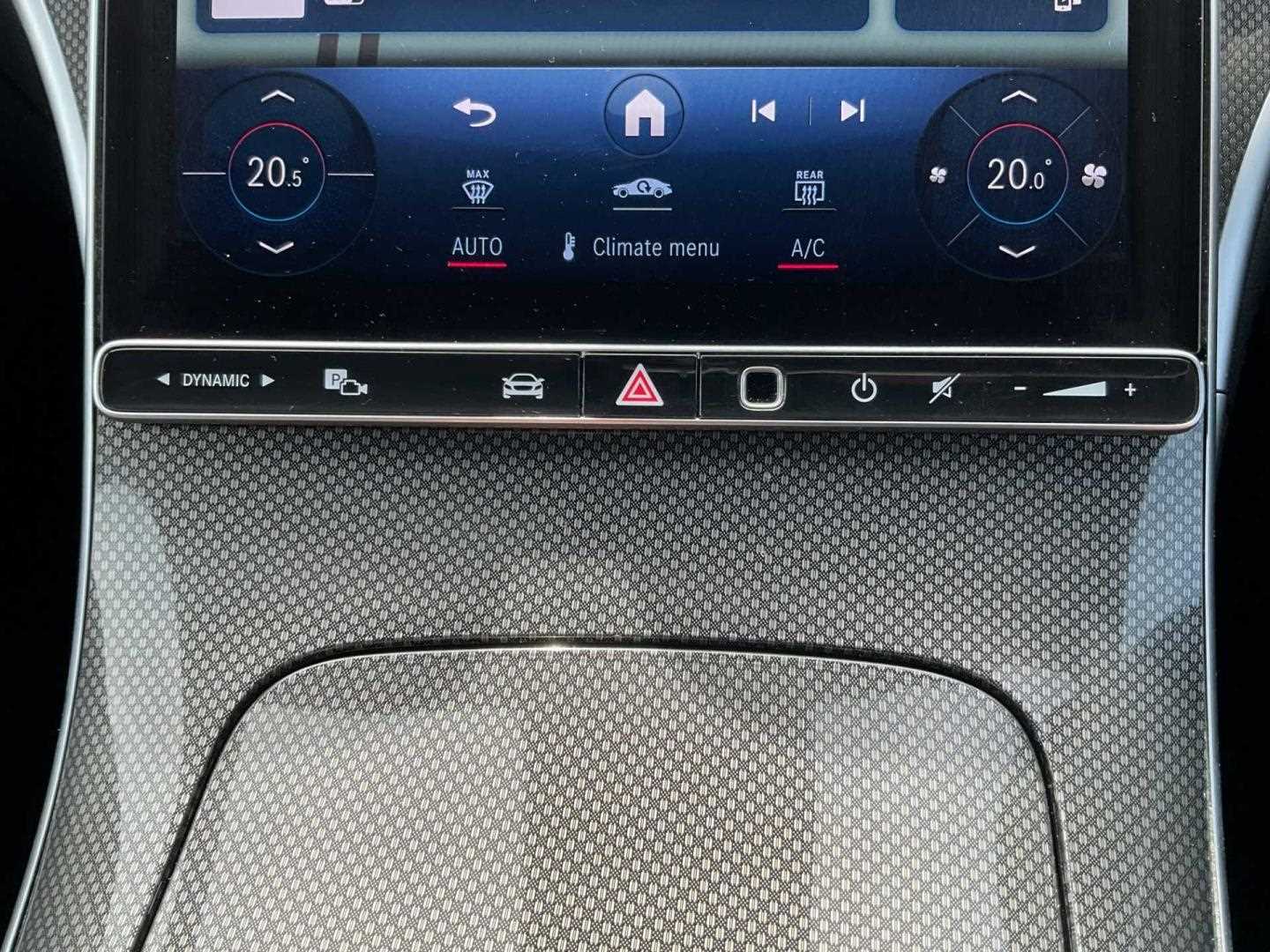 Used Mercedes-Benz C Class 2024 for sale - 76889828: Photo 30