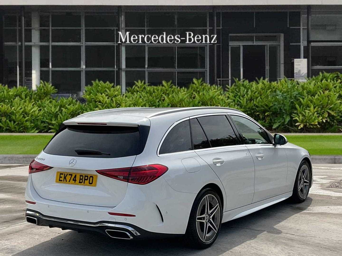 Used Mercedes-Benz C Class 2024 for sale - 76889828: Photo 4