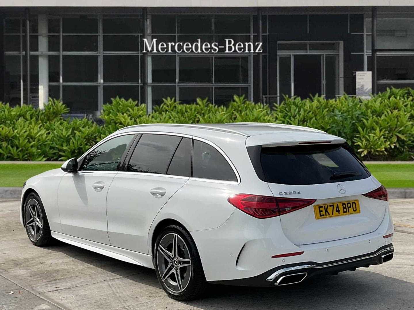 Used Mercedes-Benz C Class 2024 for sale - 76889828: Photo 6