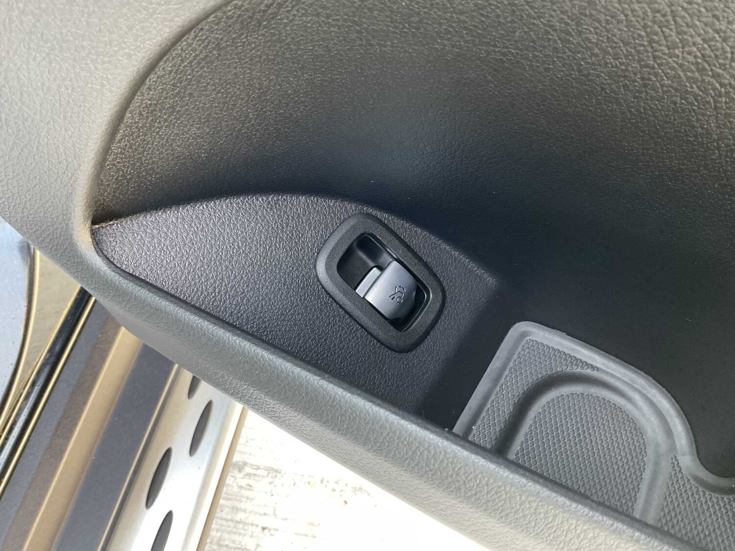 Used Mercedes-Benz GLC 2024 for sale - 77577338: Photo 28