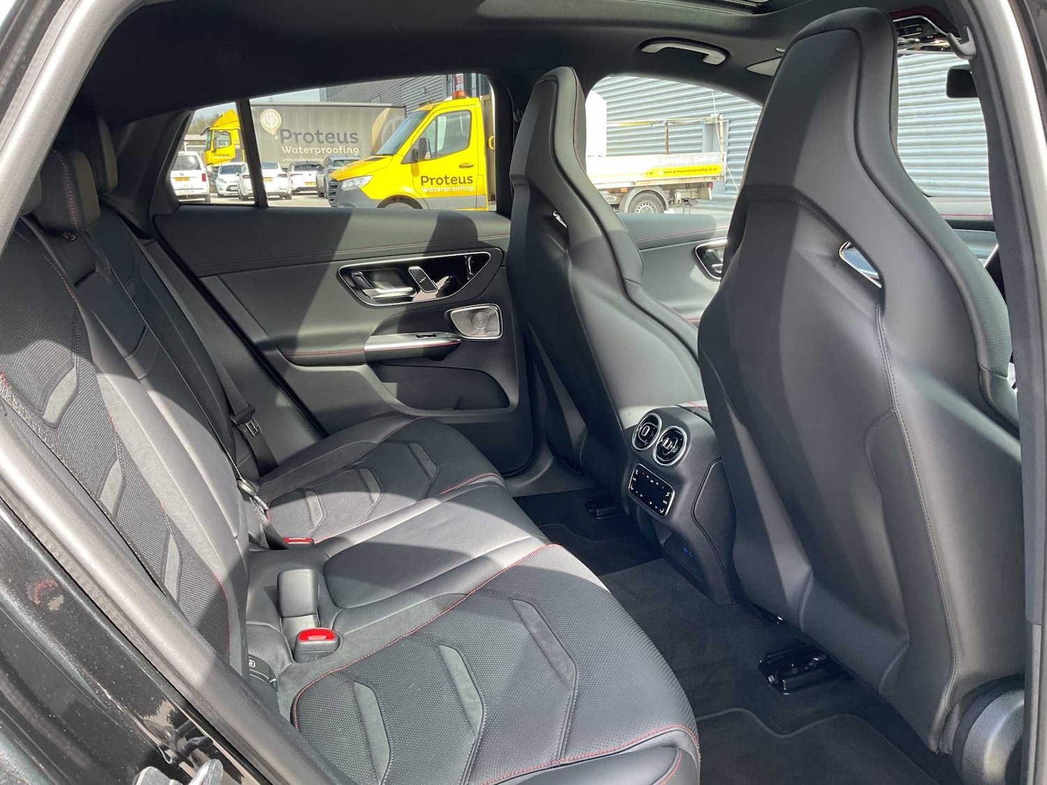 Used Mercedes-Benz GLC 2025 for sale - 77979527: Photo 18