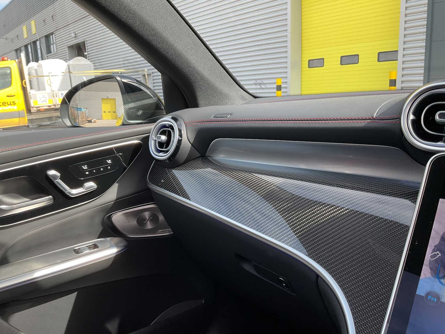 Used Mercedes-Benz GLC 2025 for sale - 77979527: Photo 35