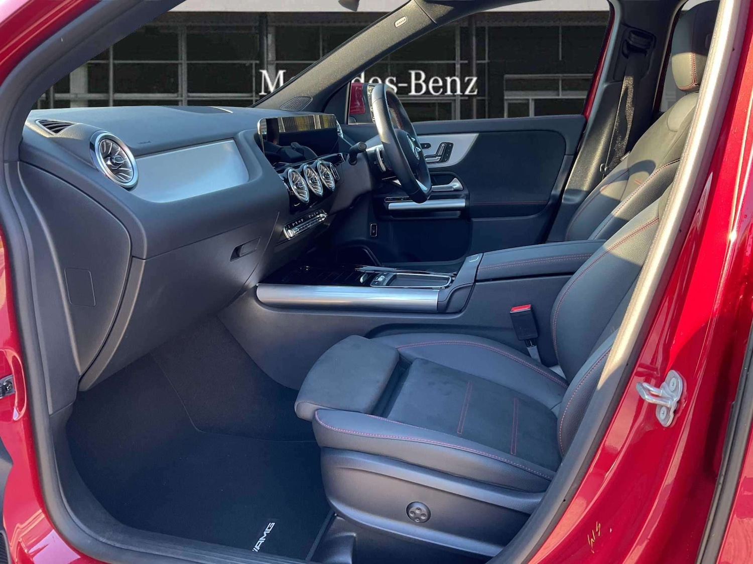 Used Mercedes-Benz GLA 2024 for sale - 76916160: Photo 18