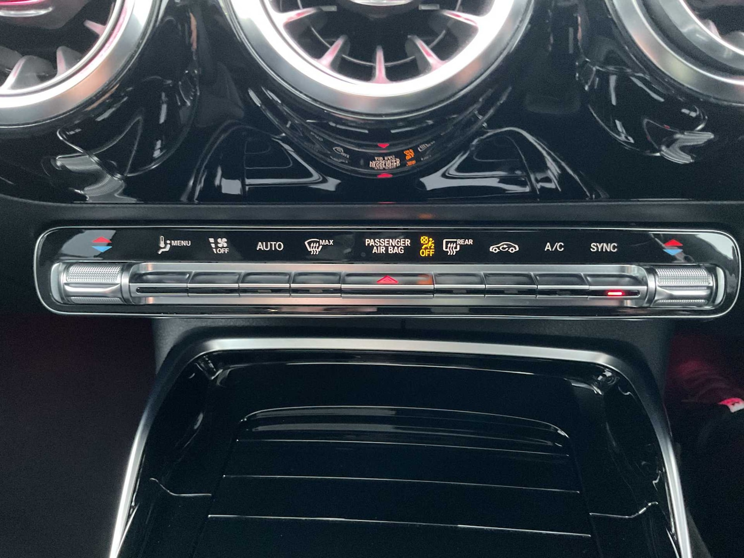 Used Mercedes-Benz CLA 2023 for sale - 77232950: Photo 32