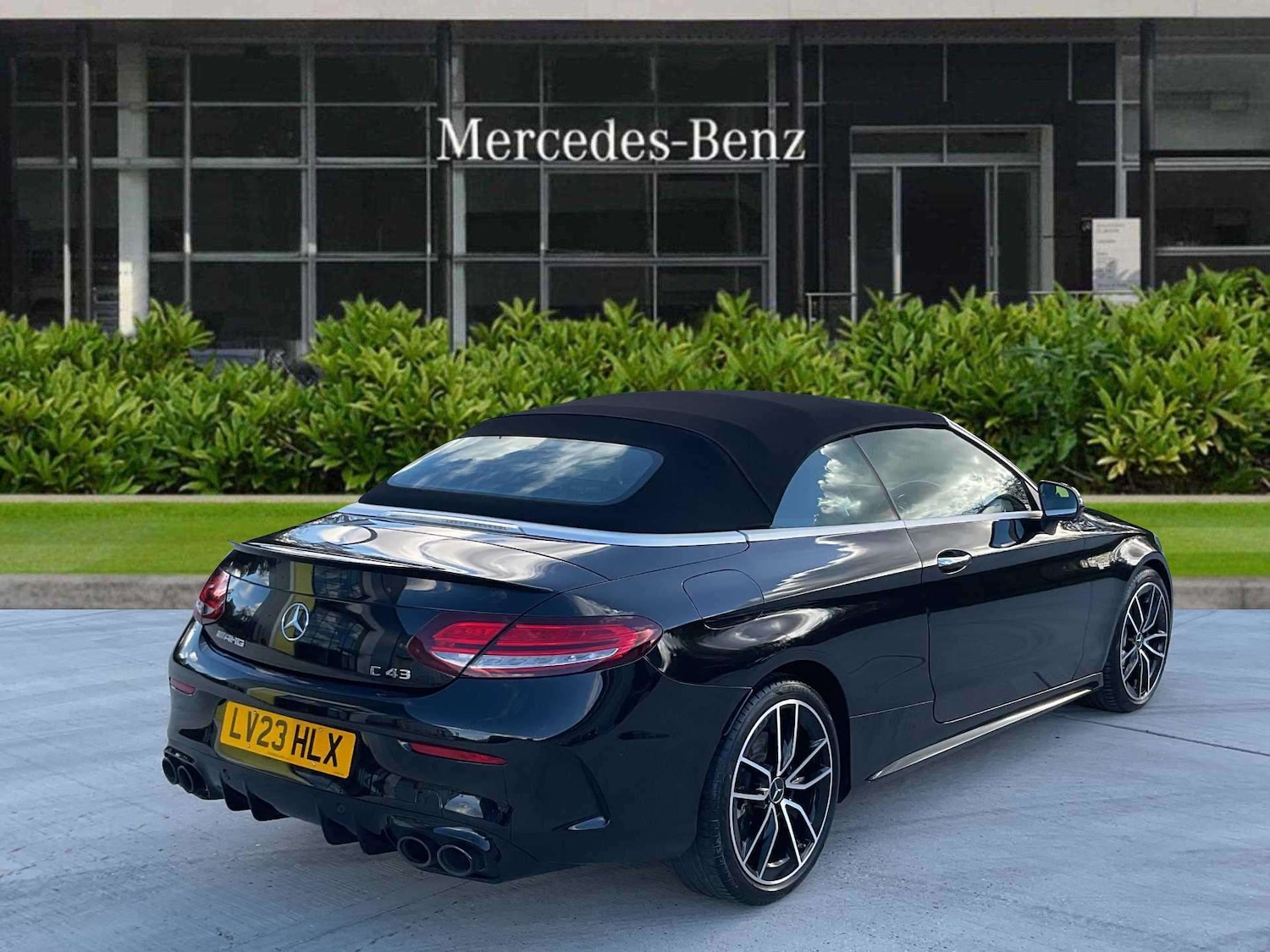 Used Mercedes-Benz C Class 2023 for sale - 76329354: Photo 3