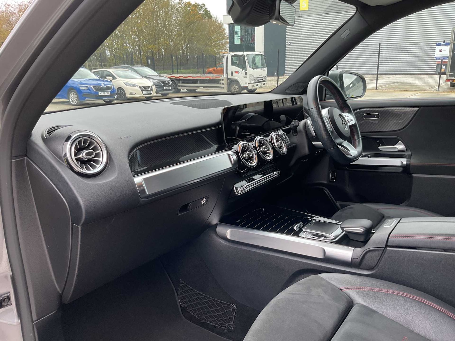 Used Mercedes-Benz GLB 2021 for sale - 76460180: Photo 23